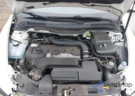 2008 Volvo C30 T5 R-Design/T5 Version 1.0/T5 Version 2.0 from USA, damaged, VIN YV1MK672882049253